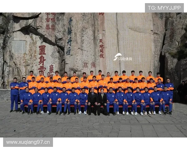 三冠成空，亚冠败局下的山东泰山是否面临战术危机与阵容僵化？